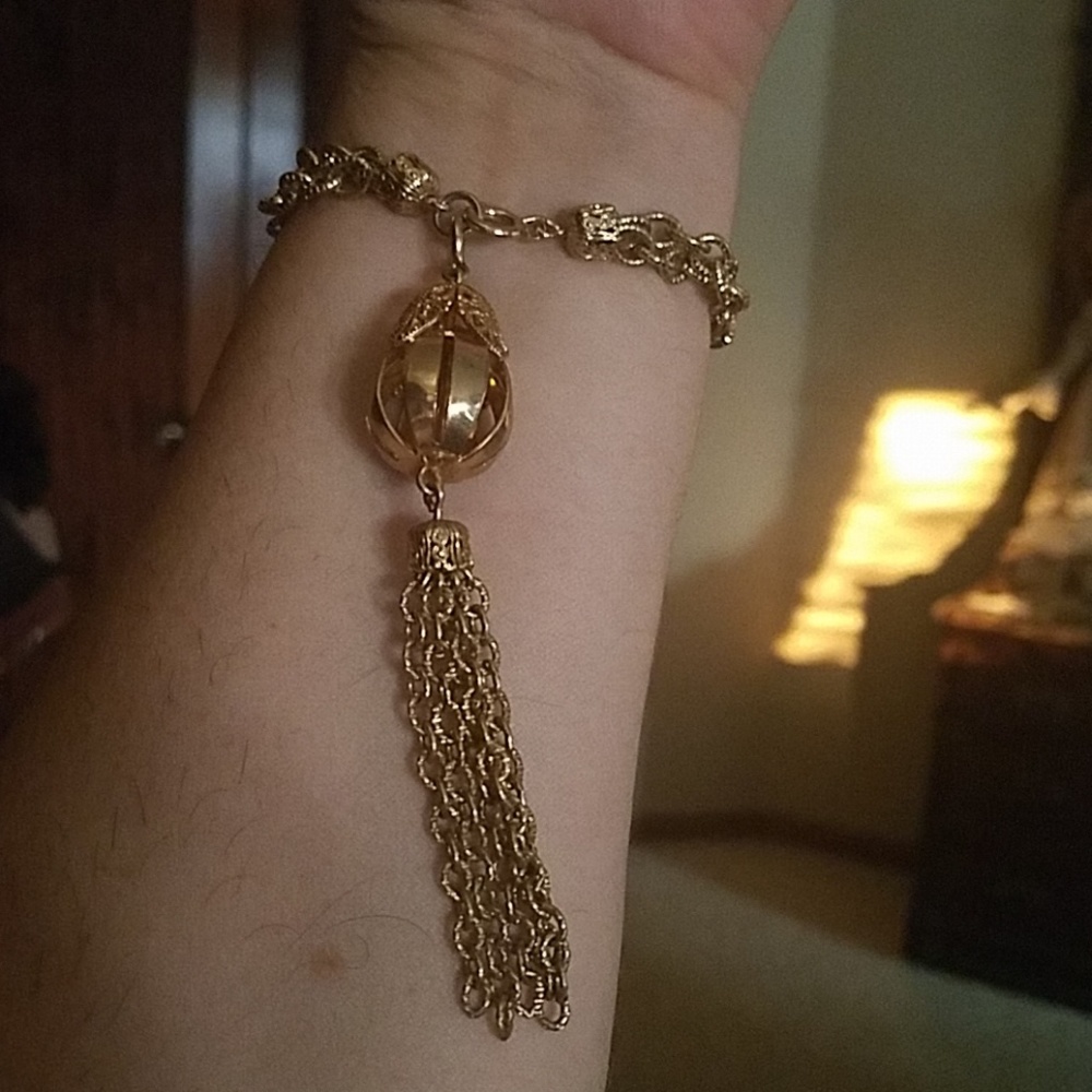 PM 310 Awesome tassle bracelet!!!